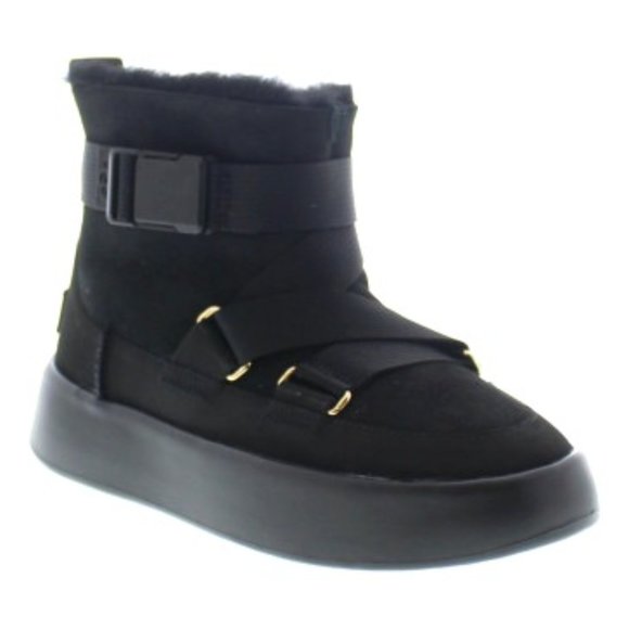 UGG Classic Boom Buckle new in box - Picture 1 of 1